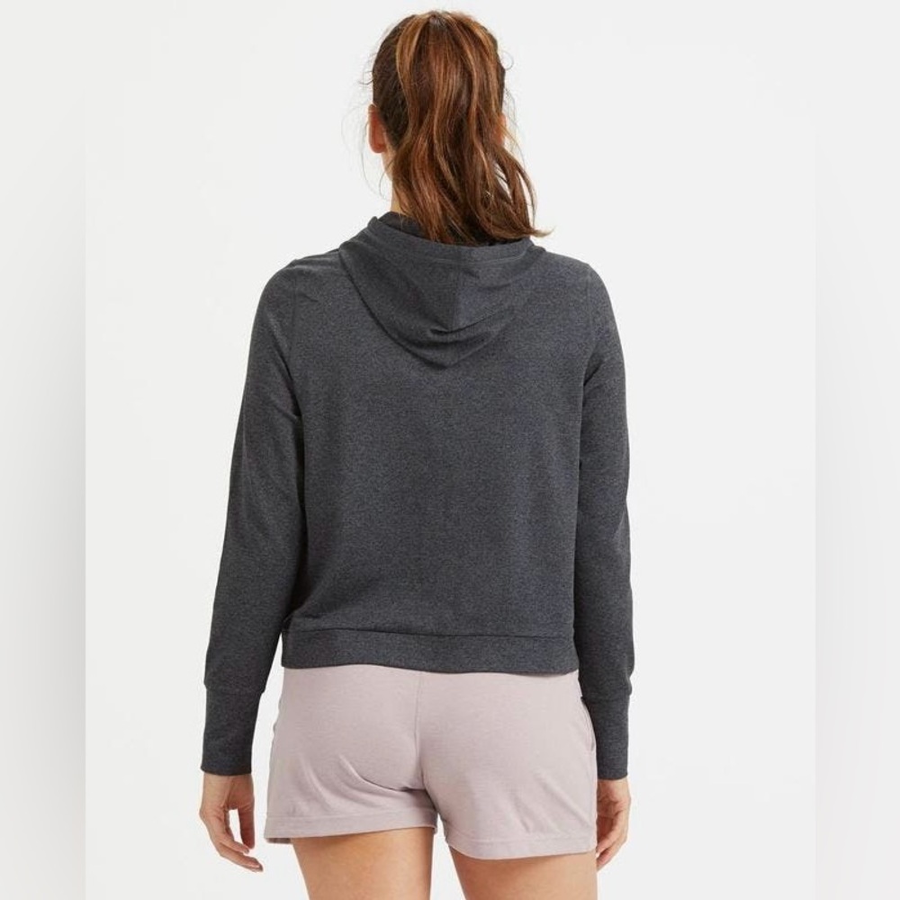 Vuori Halo Essentials Cropped Hoodie Sweater in Charcoal Heather Medium - Picture 2 of 5